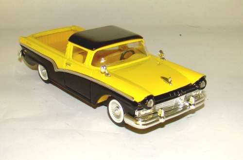 Ford Ranchero 1957 black+yellow 1/43 Rd.Signature NEW+boxed  #4070 instant wheels