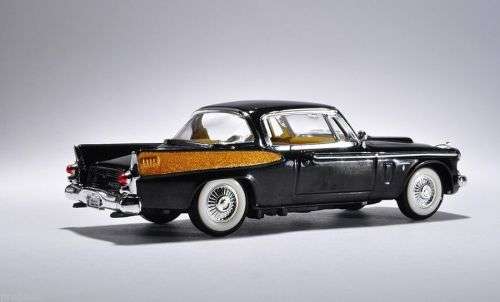 Studebaker Golden Hawk black+gold 1958 1/43 Rd.Sign NEW+boxed  #4071 instant wheels