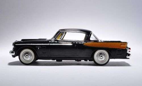 Studebaker Golden Hawk black+gold 1958 1/43 Rd.Sign NEW+boxed  #4071 instant wheels