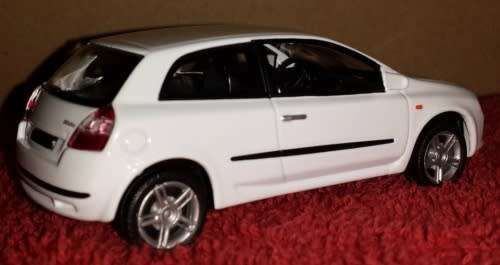 Fiat Stilo white 2001 1/43 NOREV NEW+boxed #4110 instant wheels