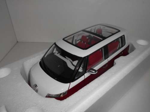 Volkswagen T6 Bulli (Geneva 2011) 1/18 Norev NEW+boxed #8971 instant wheels