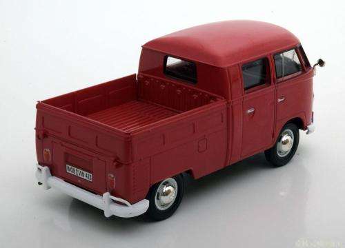 Volkswagen T1 double-cab pick-up 1959 red 1/24 Motormax NEW+boxed   #2154 instant wheels