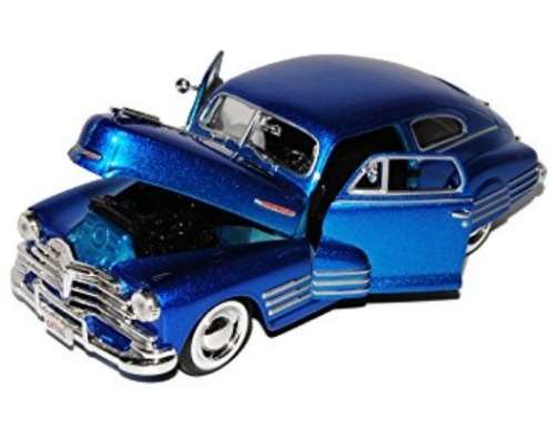 Chevrolet Aerosedan Fleetline 1948 blue 1/24 Motormax NEW+boxed  #2155 instant wheels