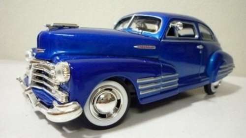 Chevrolet Aerosedan Fleetline 1948 blue 1/24 Motormax NEW+boxed  #2155 instant wheels