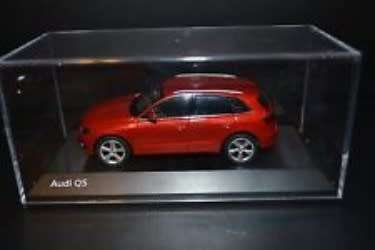 Audi Q5 2013 red 1/43 Schuco NEW+boxed  #4335 instant wheels