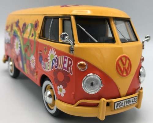 Volkswagen T1 Transporter 1962 FLOWER POWER 1/24 MotorMax NEW+boxed  #2160 instant wheels