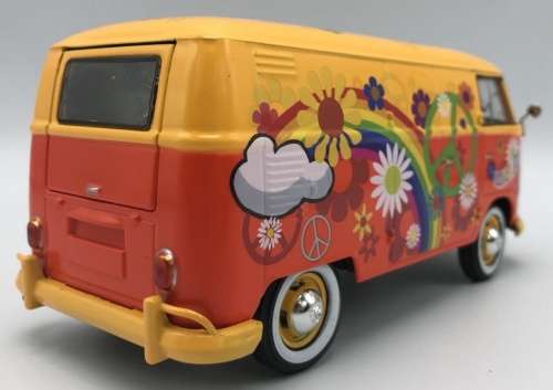 Volkswagen T1 Transporter 1962 FLOWER POWER 1/24 MotorMax NEW+boxed  #2160 instant wheels