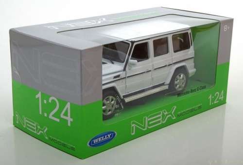Mercedes-Benz G-class 2009 white 1/24 Welly NEW+boxed  #2161 instant wheels