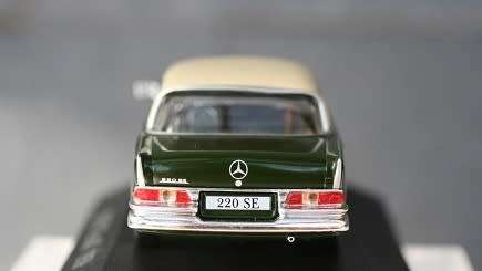 Mercedes-Benz 220 SE FINTAIL 1959 1/43 IXO NEW+boxed  #4714 instant wheels
