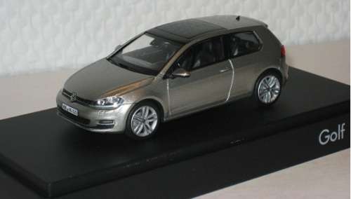 Volkswagen Golf 7 3-door 2012 silver 1/43 Herpa NEW+boxed  #4978 instant wheels