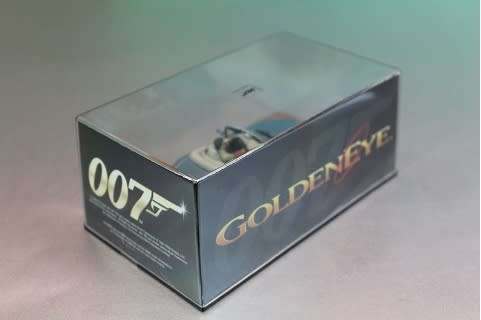 BMW Z3 James Bond Goldeneye 1/43 IXO NEW+boxed  #4707 instant wheels