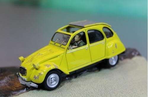Citroen 2CV  JBond 007-Your eyes only- 1/43 IXO NEW+boxed  #4701 instant wheels