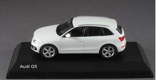 Audi Q5 2013 white 1/43 Schuco NEW+boxed  #4983 instant wheels