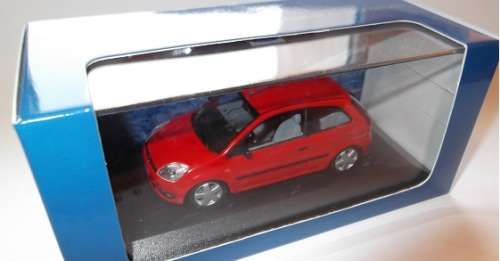Ford Fiesta Mk.6 3-door `01 red 1/43 Minichamps NEW+boxed  #4966 instant wheels