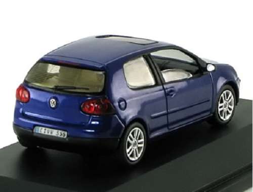 Volkswagen Golf 5 3-door 2005 blue 1/43 Schuco NEW+boxed  #4963 instant wheels