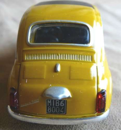 FIAT nuova 500 1959 orange-mustard 1/43 Welly NEW+boxed  #4997 instant wheels