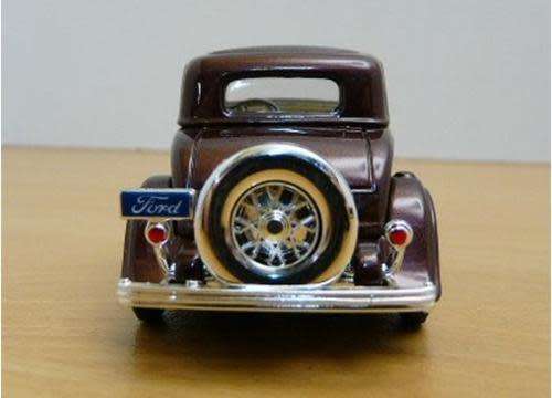 Ford 3-Window Coupe 1932 maroon-met 1/43 NEW+boxed  #4829 instant wheels