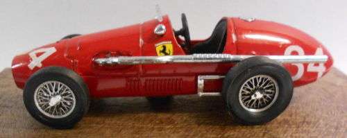 Ferrari 500 F2 1951-1953 red 1/43 Brumm NEW+showcased #4412 instant wheels