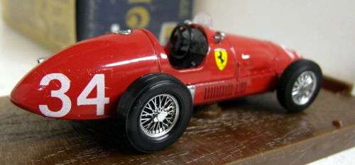 Ferrari 500 F2 1951-1953 red 1/43 Brumm NEW+showcased #4412 instant wheels