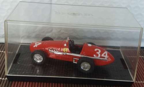 Ferrari 500 F2 1951-1953 red 1/43 Brumm NEW+showcased #4412 instant wheels
