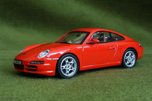 Porsche 911 Carrera S (997) 2008 red 1/43 Hongwell NEW+boxed   #4372 instant wheels