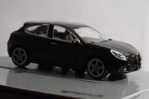 Alfa Romeo Giulietta 2010 black 1/43 MondoMotors NEW+boxed  #4435 instant wheels