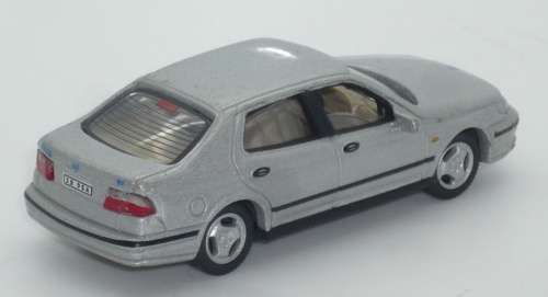 Saab 9-5 (640) Sedan `01 lt.blue-met 1/43 Minichamps NEW+showcased #4460 instant wheels
