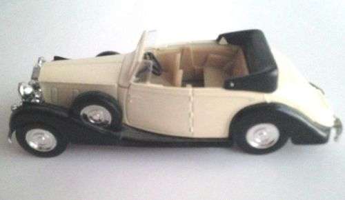 Rolls-Royce Phantom III 1939 white 1/43 Solido NEW+showcased  #4454 instant wheels