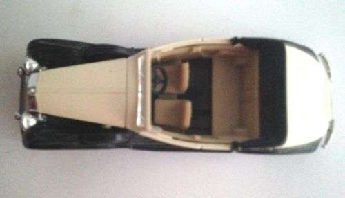 Rolls-Royce Phantom III 1939 white 1/43 Solido NEW+showcased  #4454 instant wheels