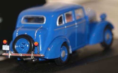 Opel Super 6 4-door Limousine 1937-1938 blue 1/43 IXO NEW+boxed  #4462 instant wheels