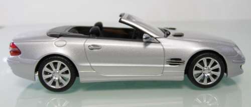 Mercedes-Benz SL-class A217 2017 silver Minichamps NEW+showcased FREE Delivery #4479 instant wheels