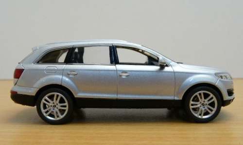 Audi Q7 (4.2) 2007 silver 1/43 Schuco NEW+showcased FREE Delivery #4483 instant wheels
