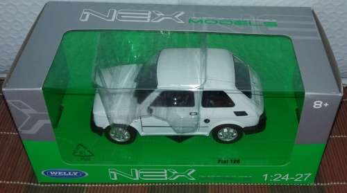 Fiat 126 1973 white 1/24 Welly NEW+boxed  #2170 instant wheels