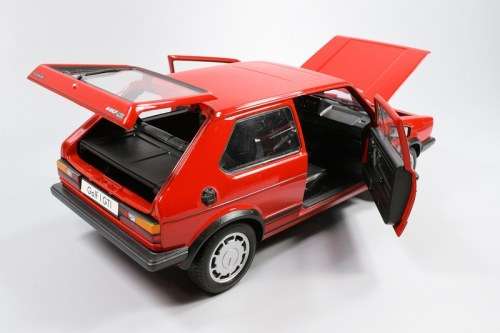 Volkswagen Golf I GTI  1978 red 1/18 Welly NEW+boxed  #8464 instant wheels
