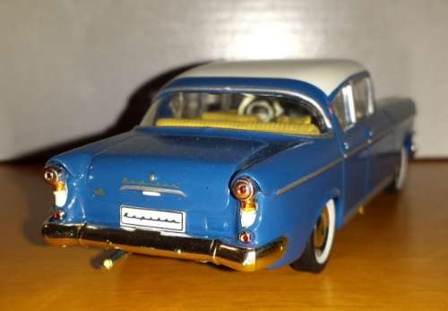 Opel Kapitaen 1958 blue 1/43 IXO NEW+showcased  #4514 instant wheels