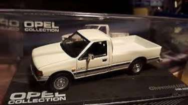 Chevrolet LUV 1988/05 white 1/43 IXO NEW+boxed  #4510 instant wheels