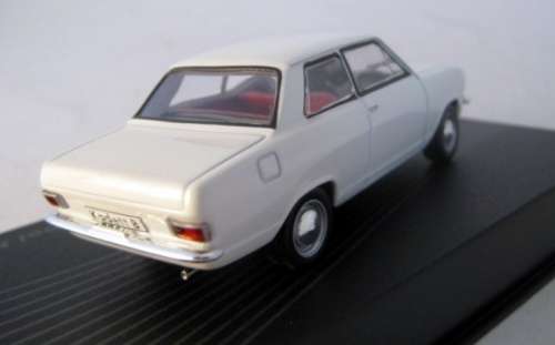 Opel Kadett 1965/73 white 1/43 IXO NEW+boxed  #4504 instant wheels