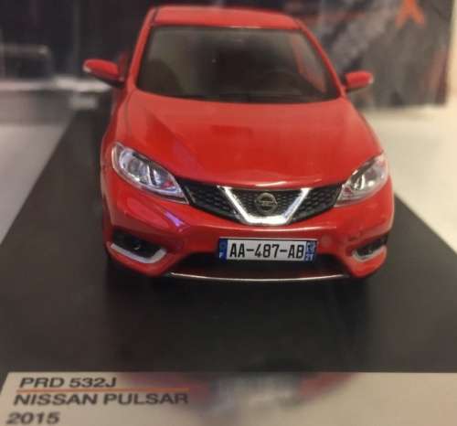 Nissan Pulsar 2015 red 1/43 PremiumX NEW+boxed  #4537 instant wheels