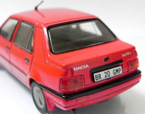 Dacia Renault Supernova 2003 red 1/43 IXO NEWinBlister  #4543 instant wheels