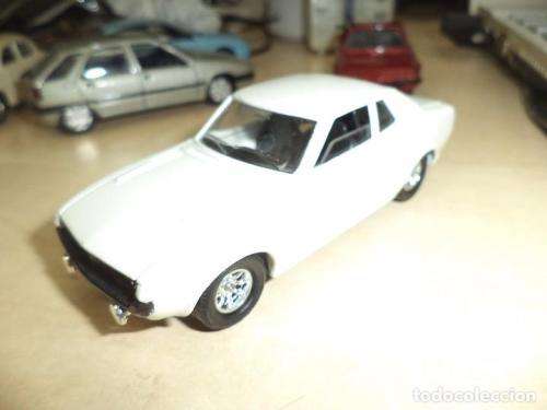 Toyota Celia RA23 1977 white 1/43 Solido NEW+boxed  #5020 instant wheels