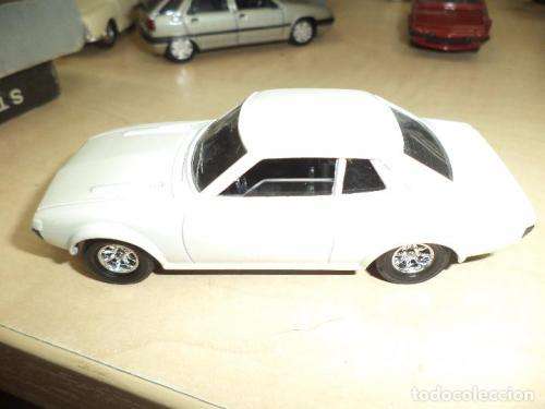 Toyota Celia RA23 1977 white 1/43 Solido NEW+boxed  #5020 instant wheels