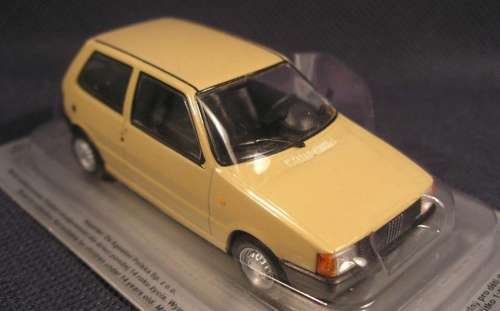 Fiat UNO 1989 beige 1/43 IXO NEWinBlister   #4581 instant wheels