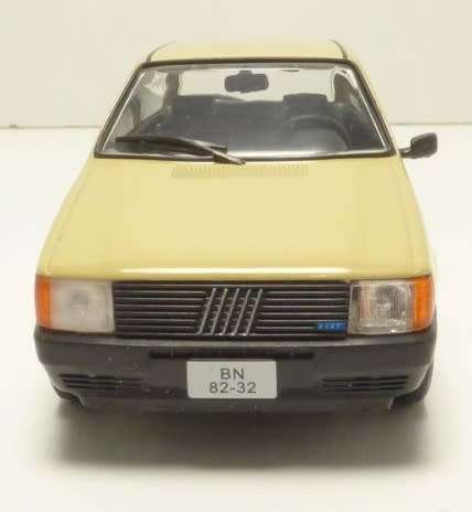 Fiat UNO 1989 beige 1/43 IXO NEWinBlister   #4581 instant wheels