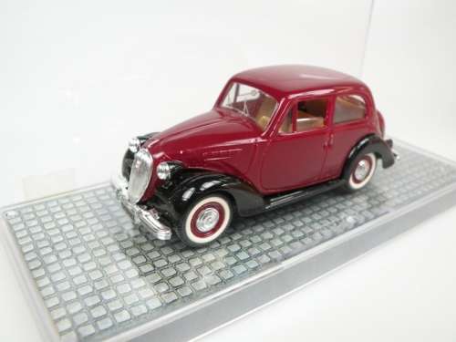 Simca 8 1947 maroon 1/43 IXO NEWinBlister #4678 instant wheels
