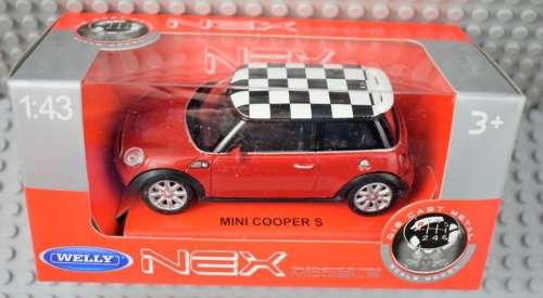 Mini Cooper S 2012 red + chequered roof 1/43Welly NEW+boxed #5045 instant wheels