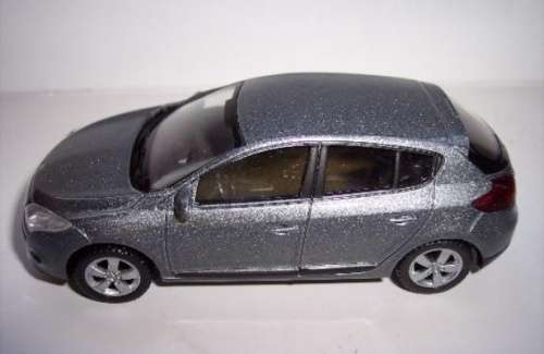 Renault Megane 2009 grey-met 1/43 Welly NEW+boxed   #5047 instant wheels