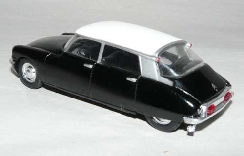 Citroen DS19 1964 black+white 1/43 IXO NEW+showcased  #5081 instant wheels
