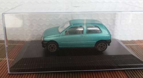 Renault Clio  green-met 1/43 Bburago NEW+showcased  #5090 instant wheels