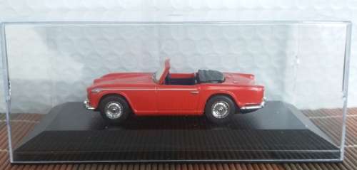 Triumph TR 4A convertible 1965 red 1/43 Dinky NEW+showcased  #5091 instant wheels