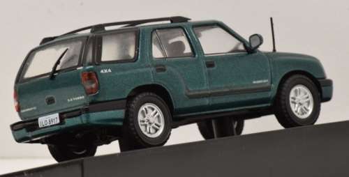 Chevrolet Blazer 2 2002 green-met 1/43 IXO NEW+boxed  #5131 instant wheels